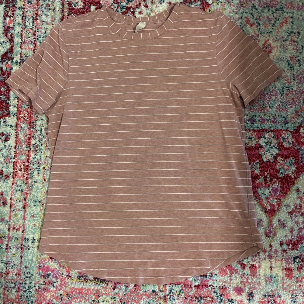 Lululemon love tee size 6 pink striped short sleeved tee